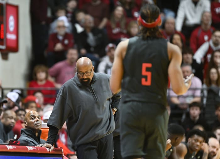 Indiana Hoosiers head coach Mike Woodson reacts to Indiana Hoosiers forward Malik Reneau (5) fouling out against the Northwestern Wildcats during the second half at Simon Skjodt Assembly Hall.